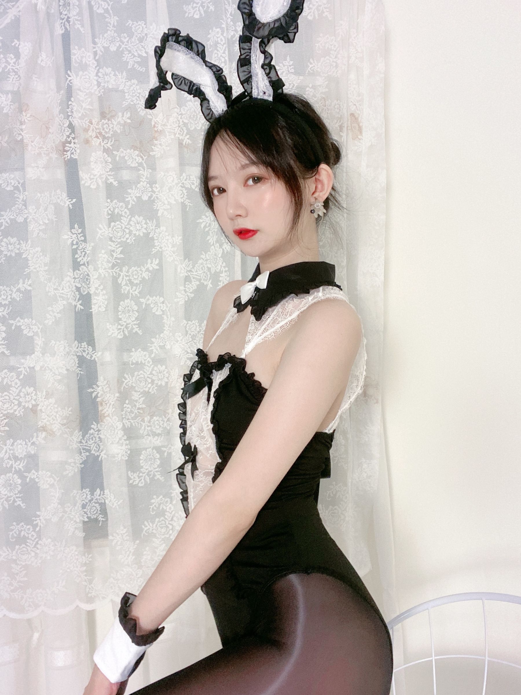 [福利COS] 51酱 - 油光袜第7张