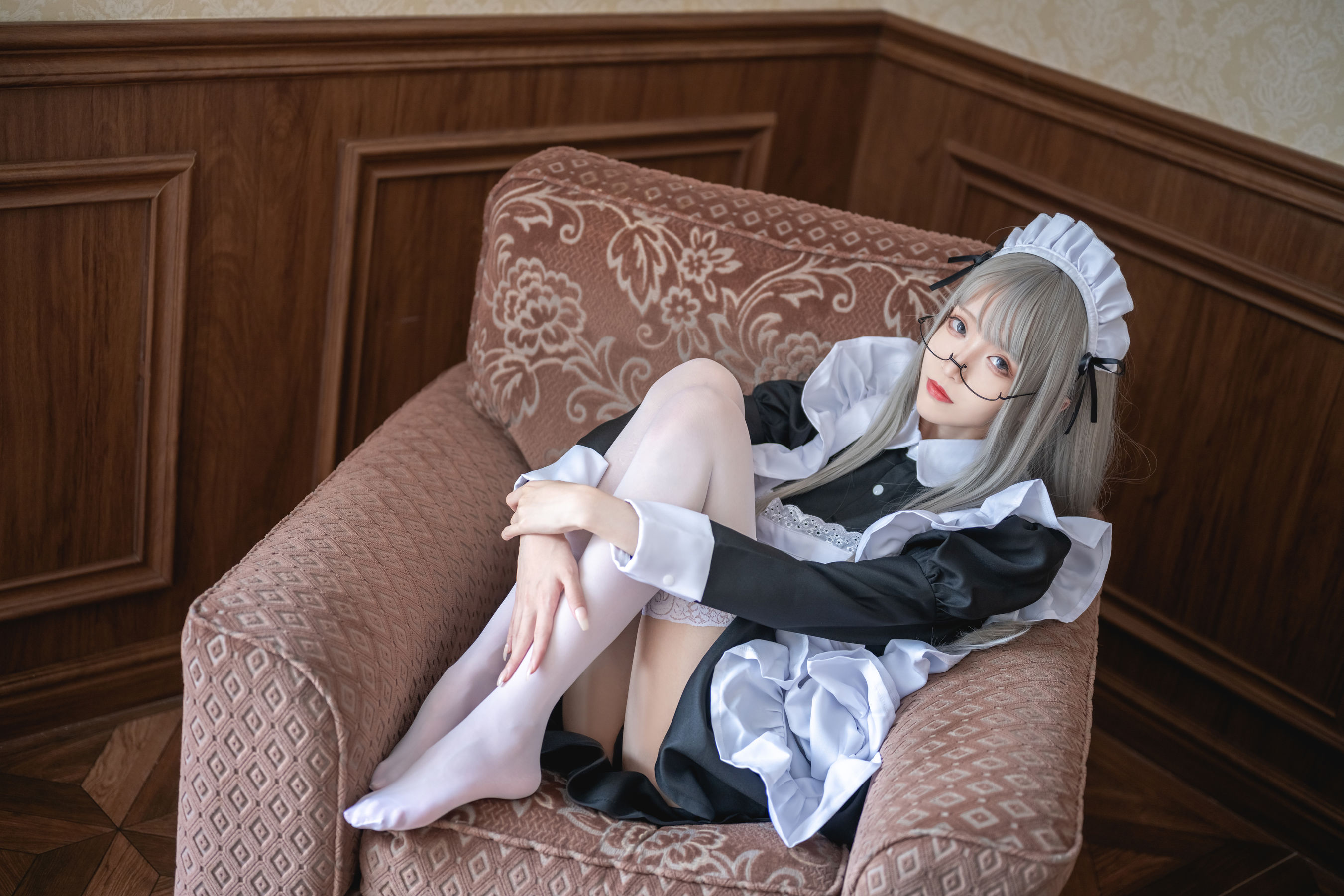 [网红COS] 长腿Coser青青子Js - 职业恋爱第7张