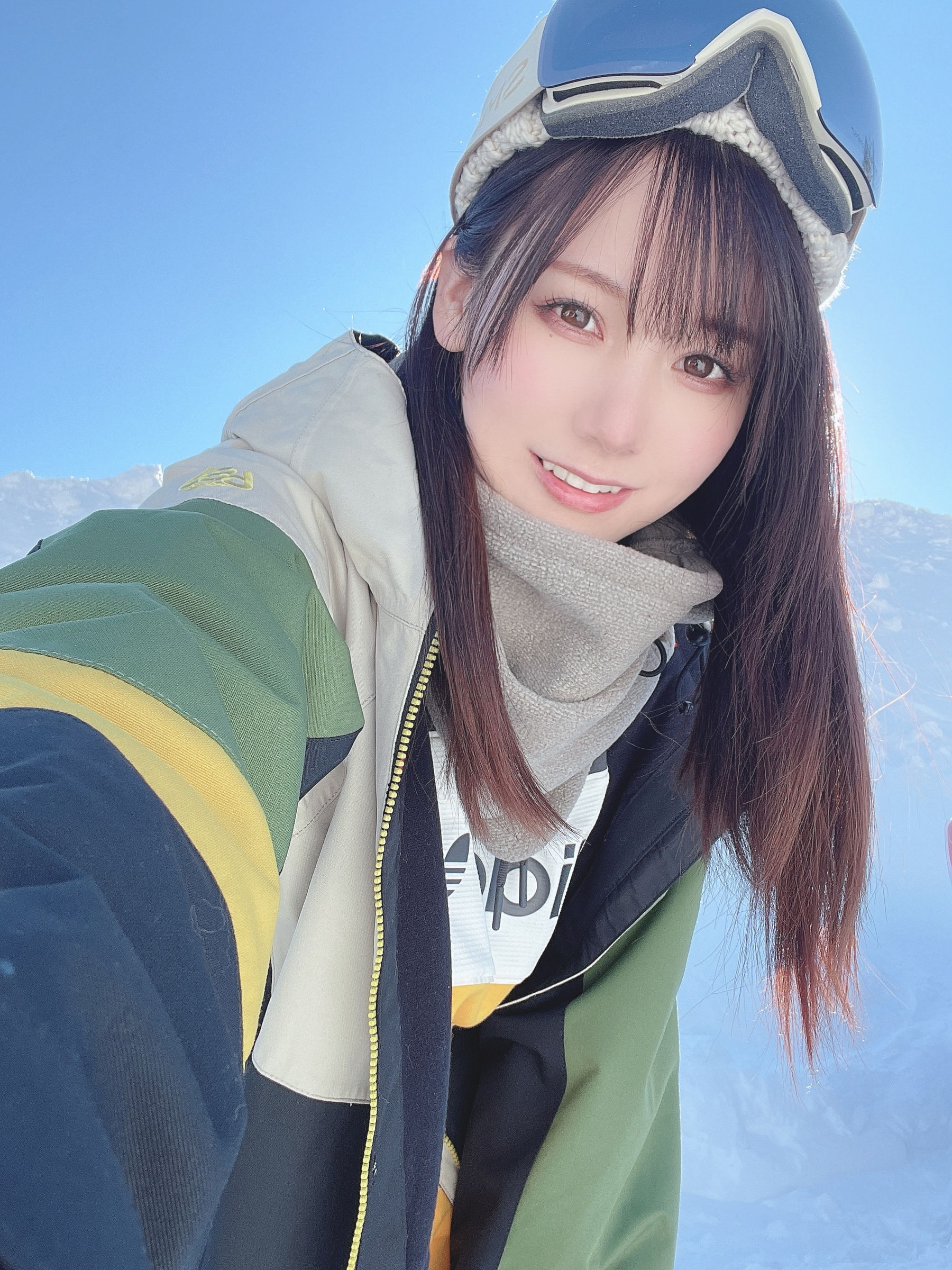 [福利COS] 日本甜美COSERけんけん[fantia] 20220131-スノボウェア第4张