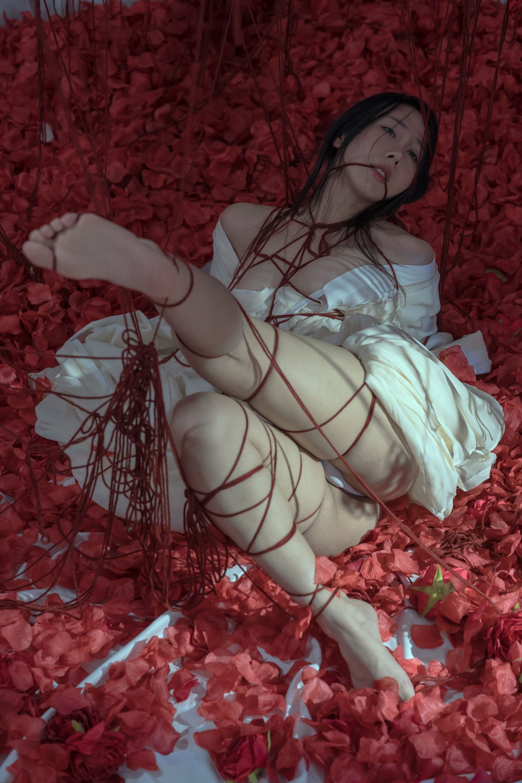 [福利COS] 云溪溪 - 奶桃 囚鸟第13张