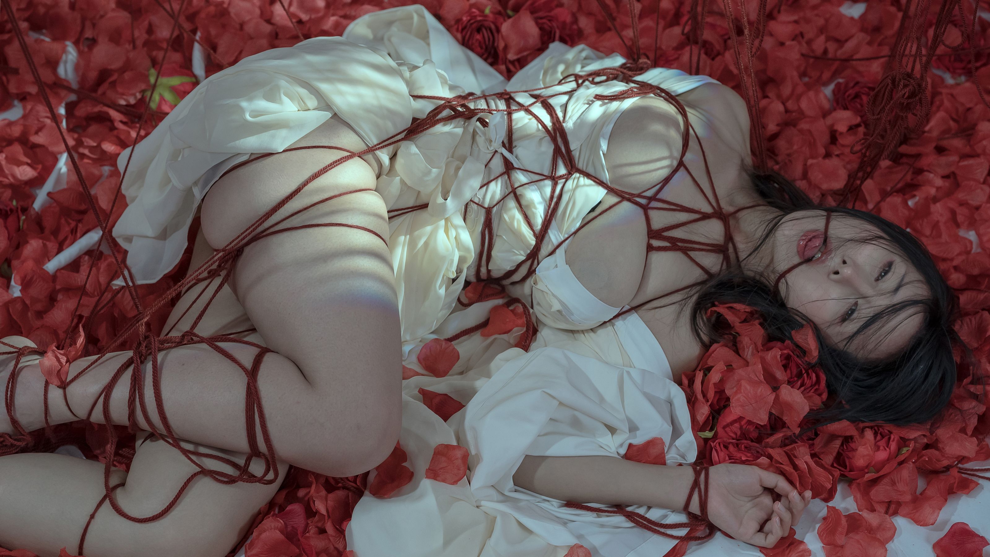 [福利COS] 云溪溪 - 奶桃 囚鸟第21张