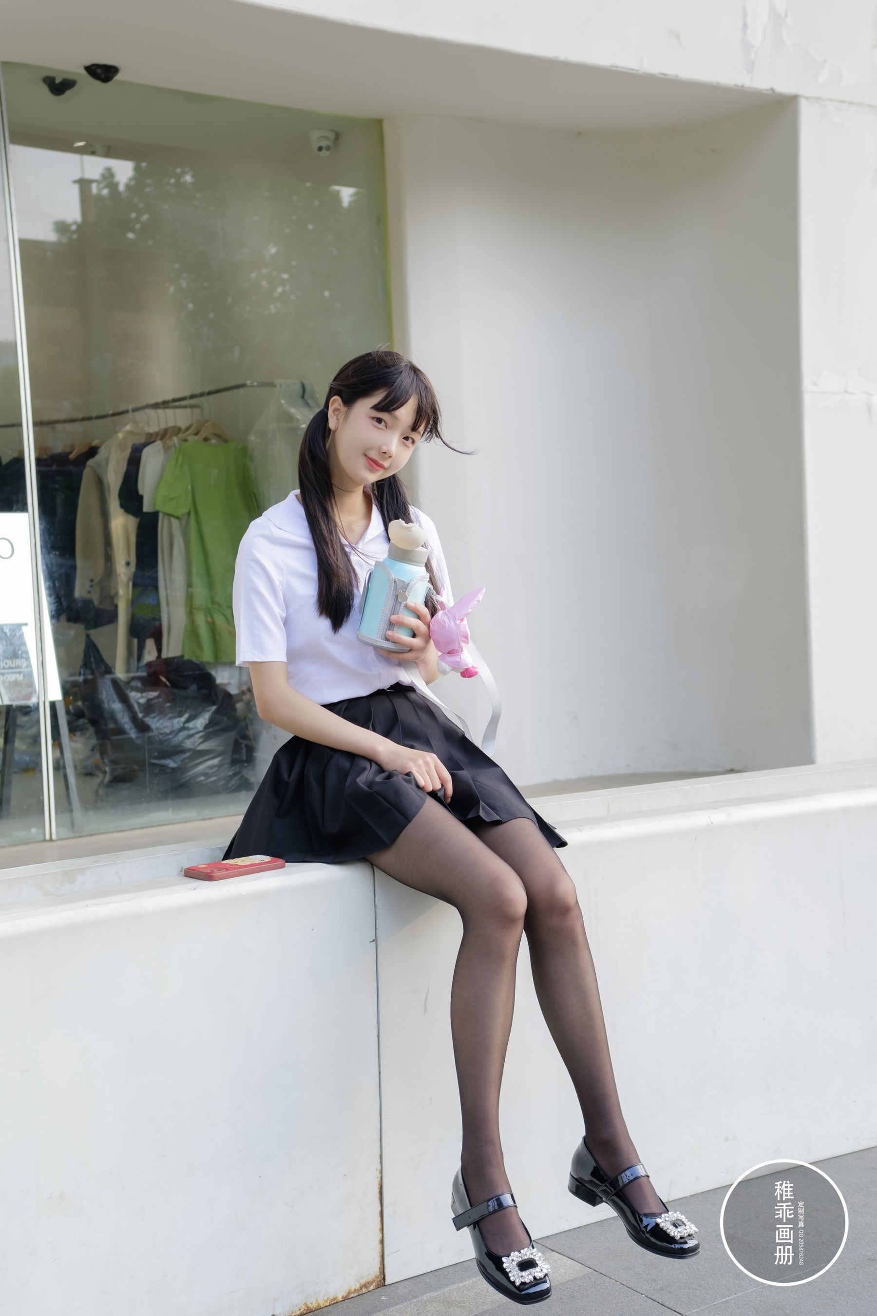 [福利COS] 柴系小乖(稚乖画册) - 夜夜 逛街13d黑丝第16张