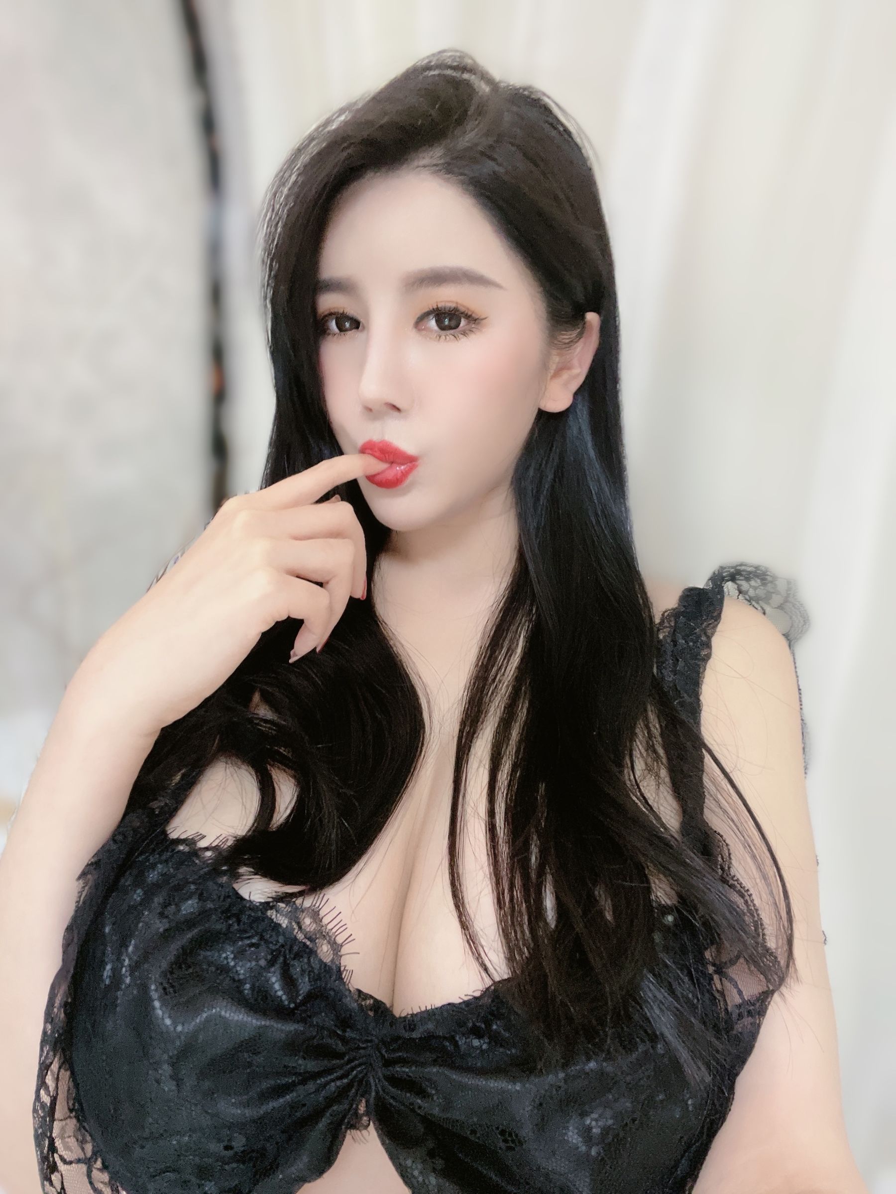 [福利COS] 猪小七 微密圈视图合集第15张