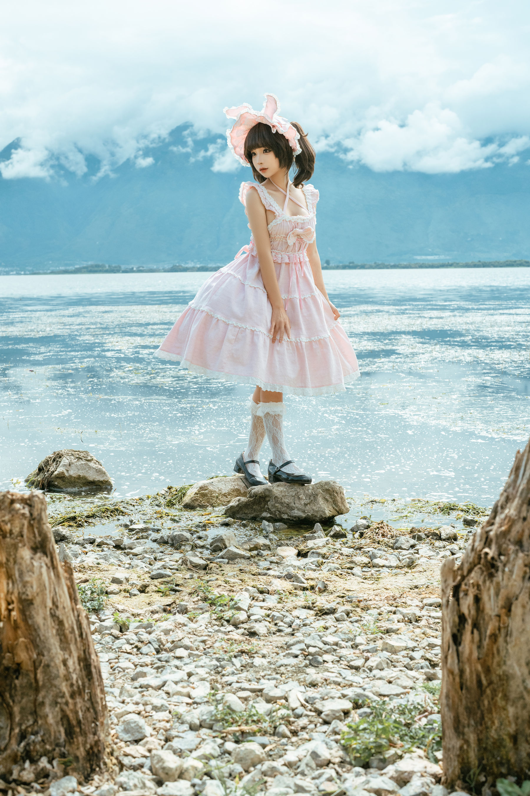 动漫博主蠢沫沫 - 湖边的少女第2张