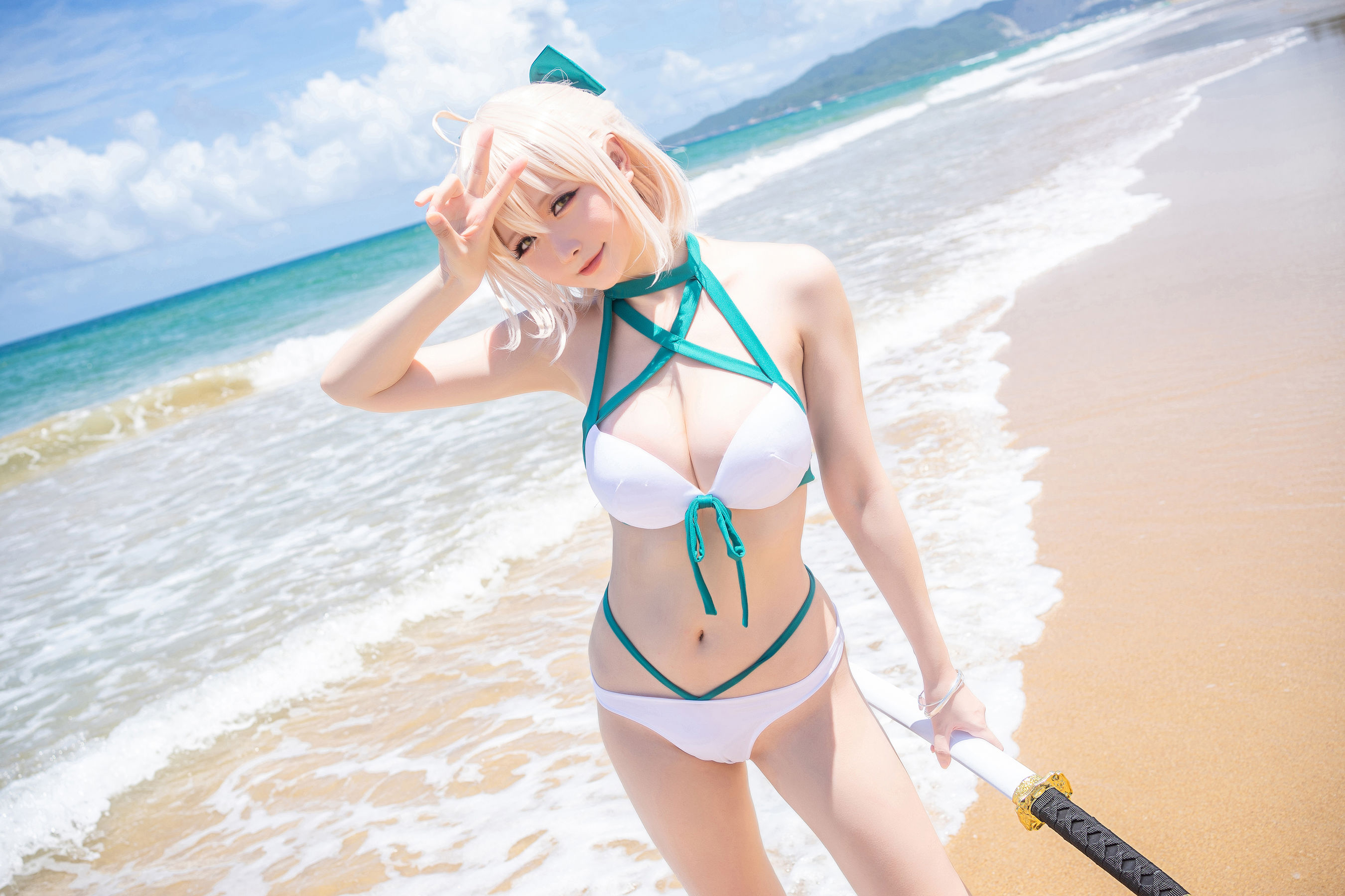 [COS福利] Coser小姐姐星之迟迟 - 秘密花园 冲田总司泳装