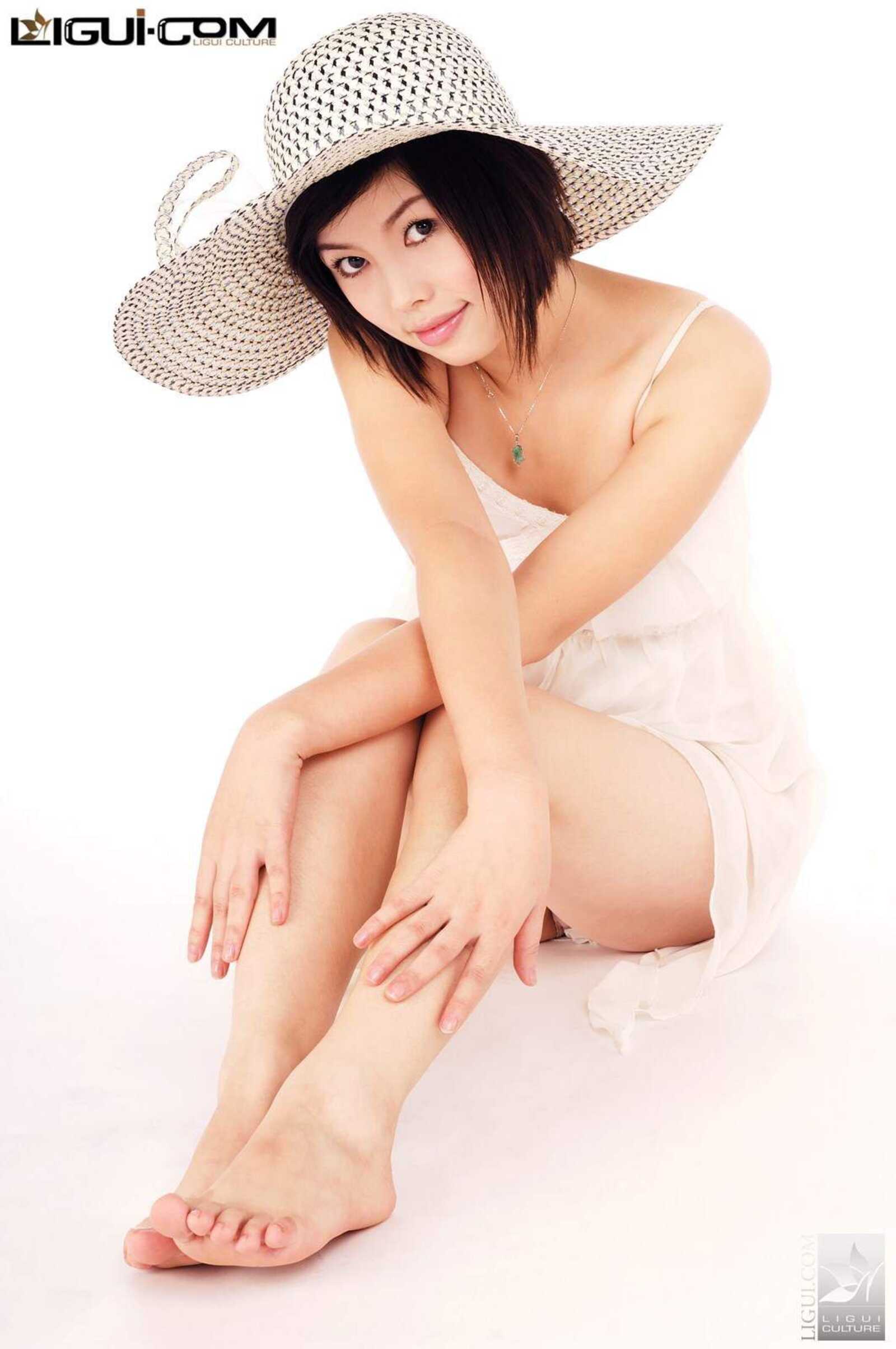 Model 慕子《轻抚圆角草帽的微笑》 [丽柜LiGui] 丝第4张