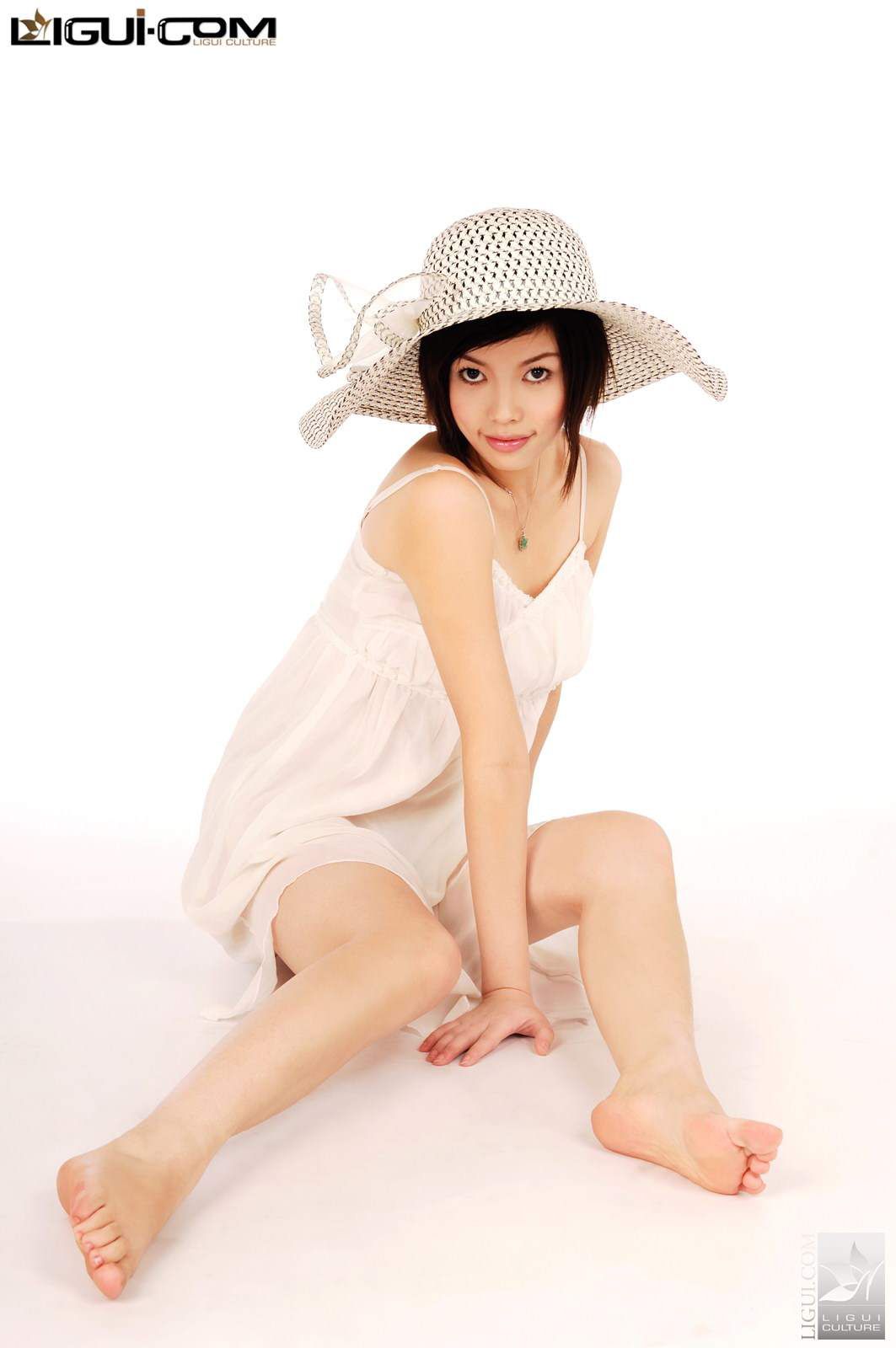 Model 慕子《轻抚圆角草帽的微笑》 [丽柜LiGui] 丝第4张