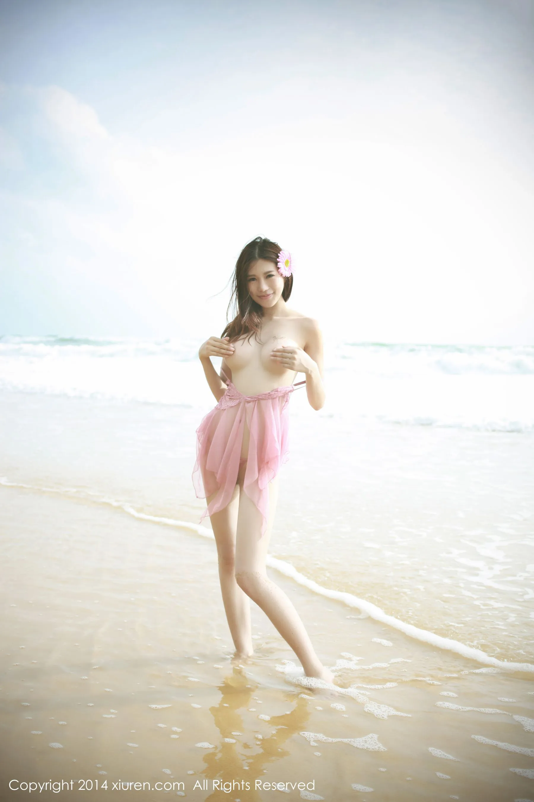  绮里嘉ula《海边风情~~》 秀人网 No.188第14张