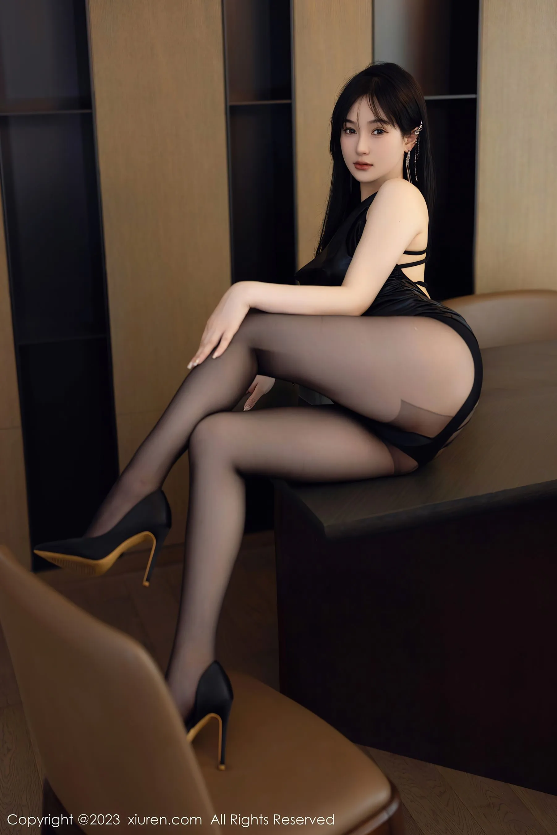  秀人网 No.6785 柚琪Rich 黑丝美腿第20张