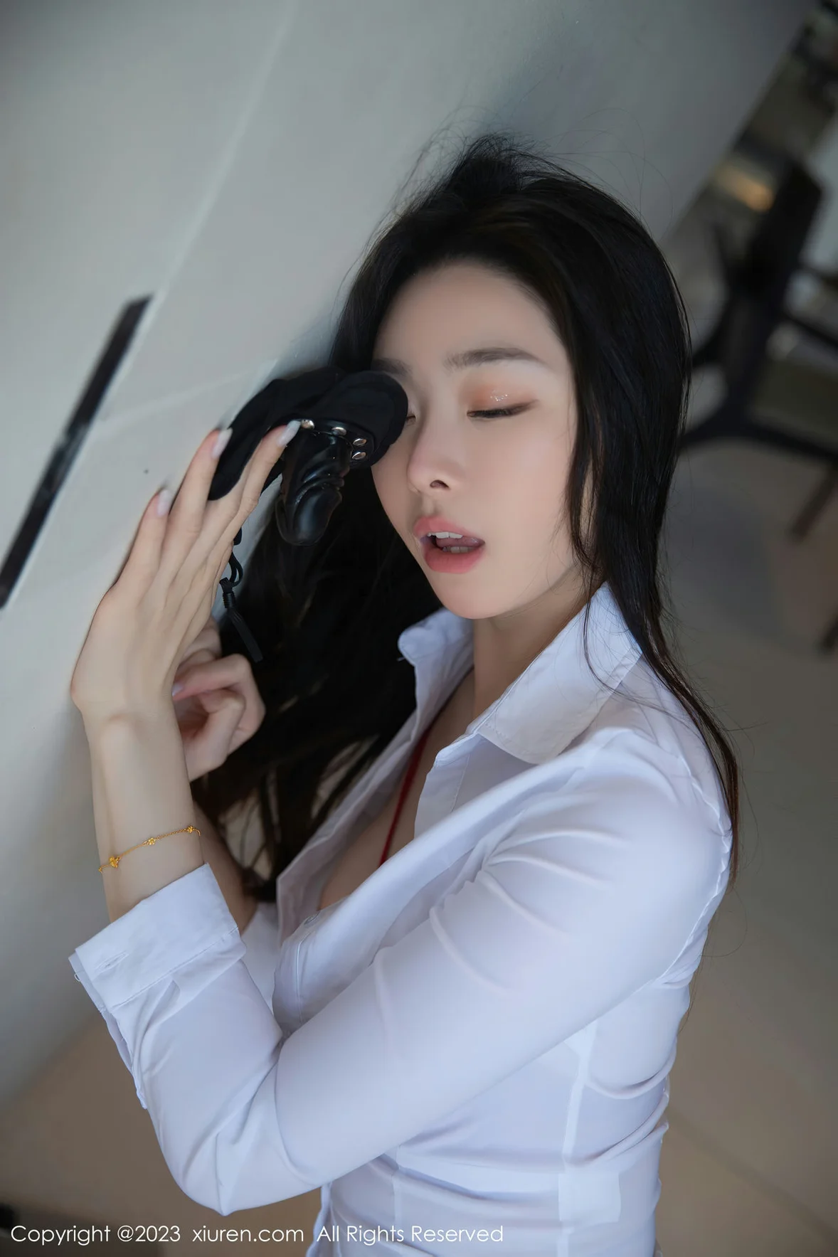  XiuRen 秀人 No.6960 是小逗逗 红色蕾丝衣巴厘岛旅拍 [79P]第7张