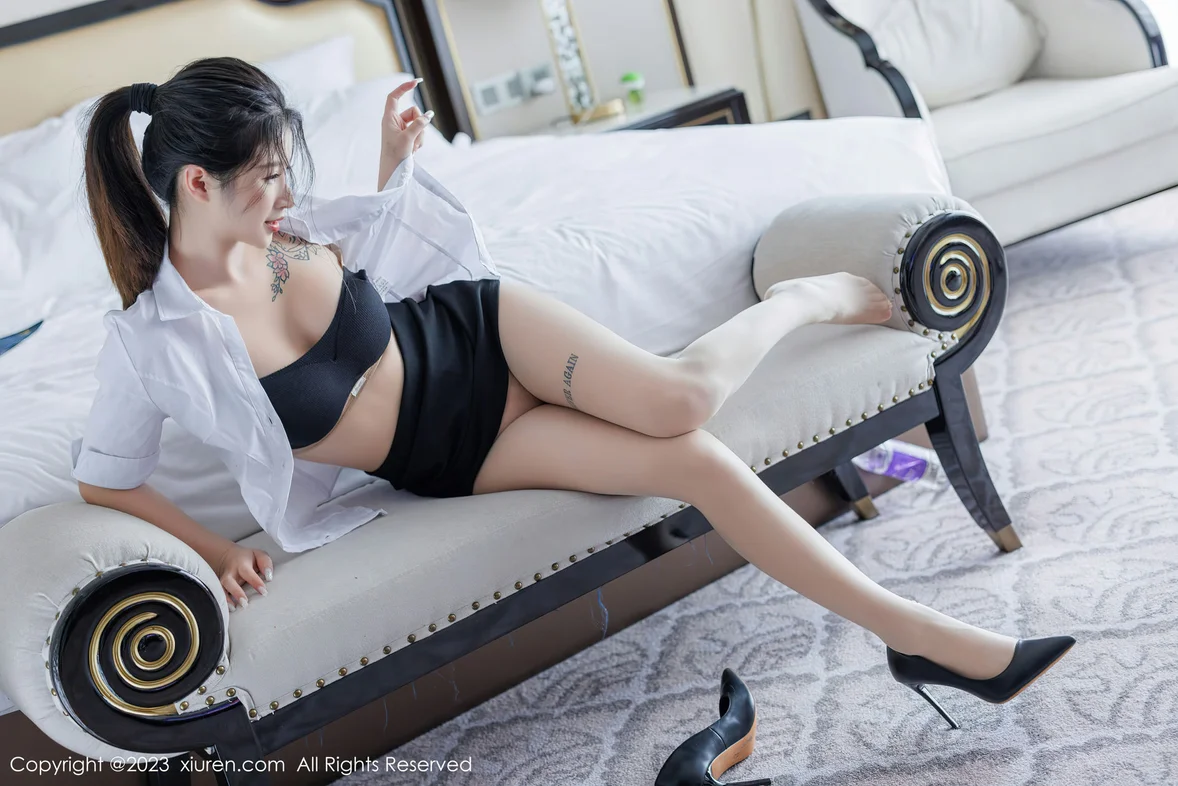  秀人网 No.7406 灵诗怡 原色丝袜性感写真 [46P]第7张