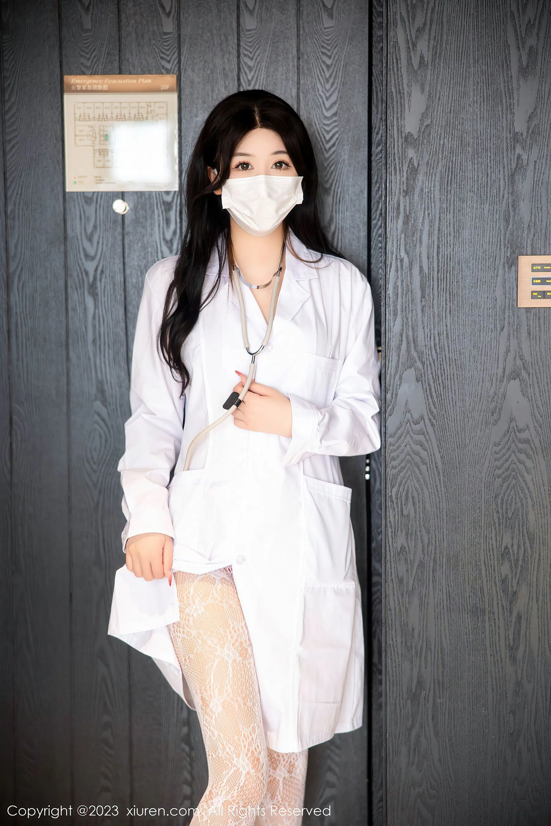  秀人网 No.6130 江真真 护士服美臀第31张