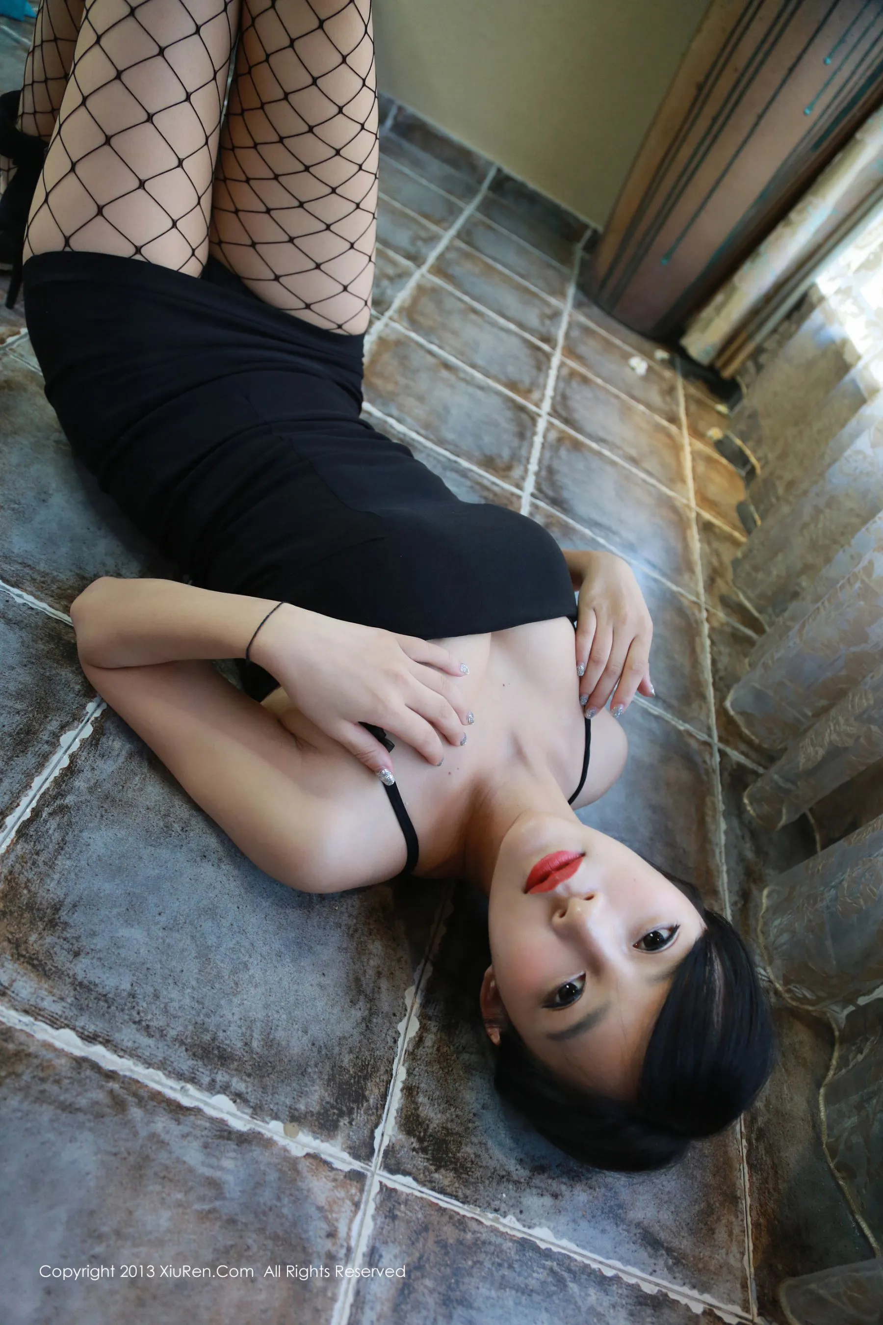 火辣模特@易欣viya 秀人网 No.007第17张