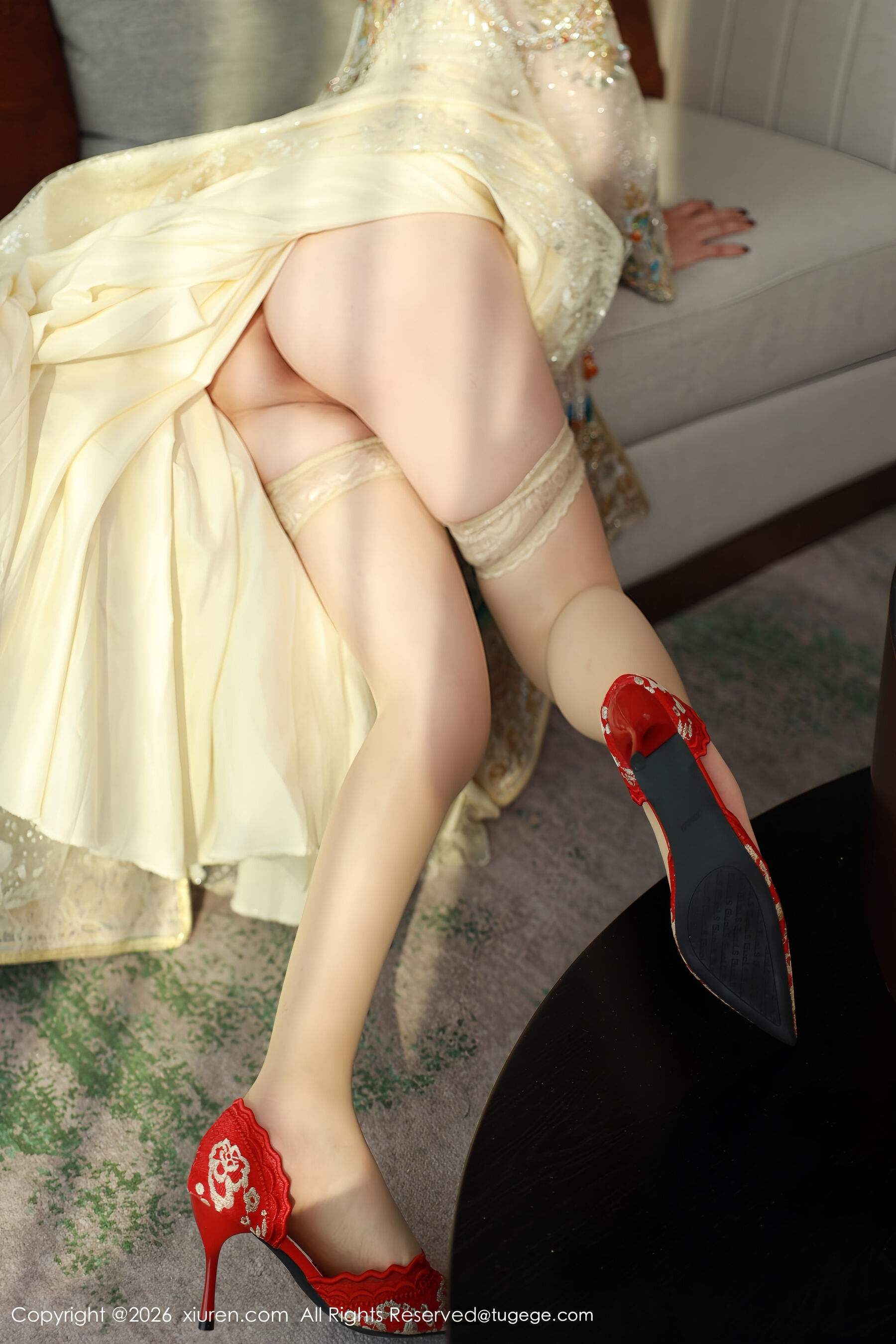  秀人网 小薯条nienie Vol.11220 [56P]第10张