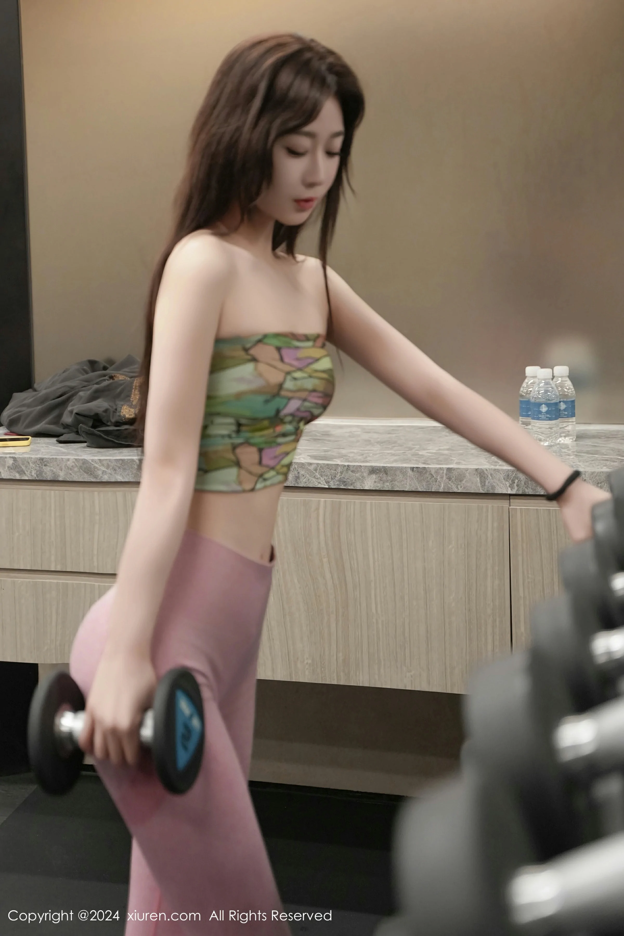  XiuRen 秀人 No.8585 软糖爱喝奶 [93P]第3张