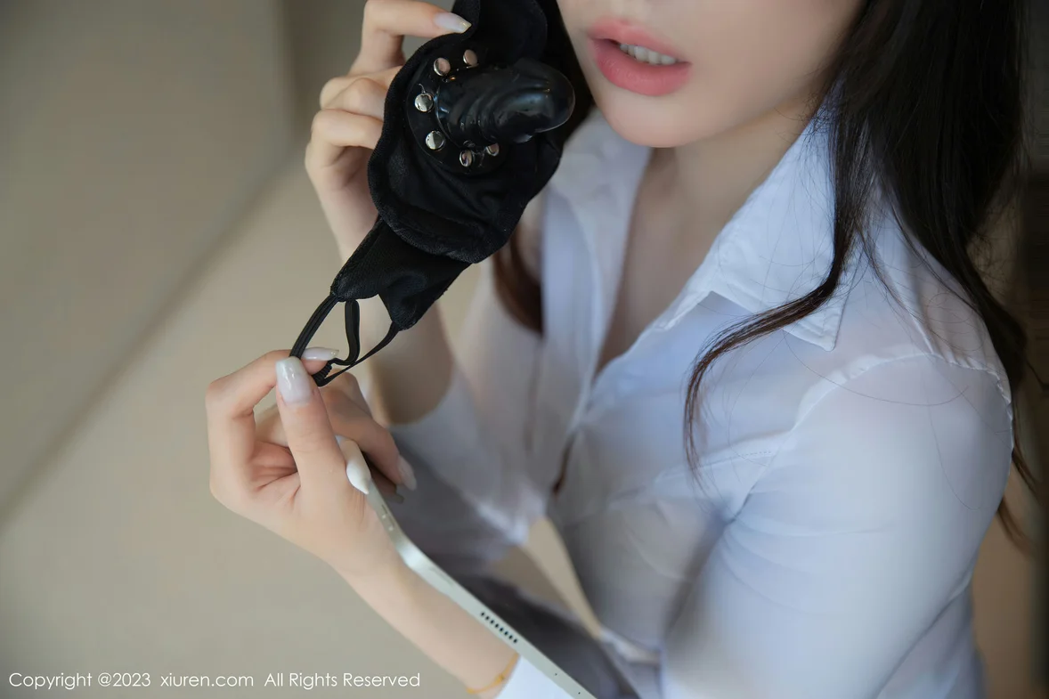  XiuRen 秀人 No.6960 是小逗逗 红色蕾丝衣巴厘岛旅拍 [79P]第3张