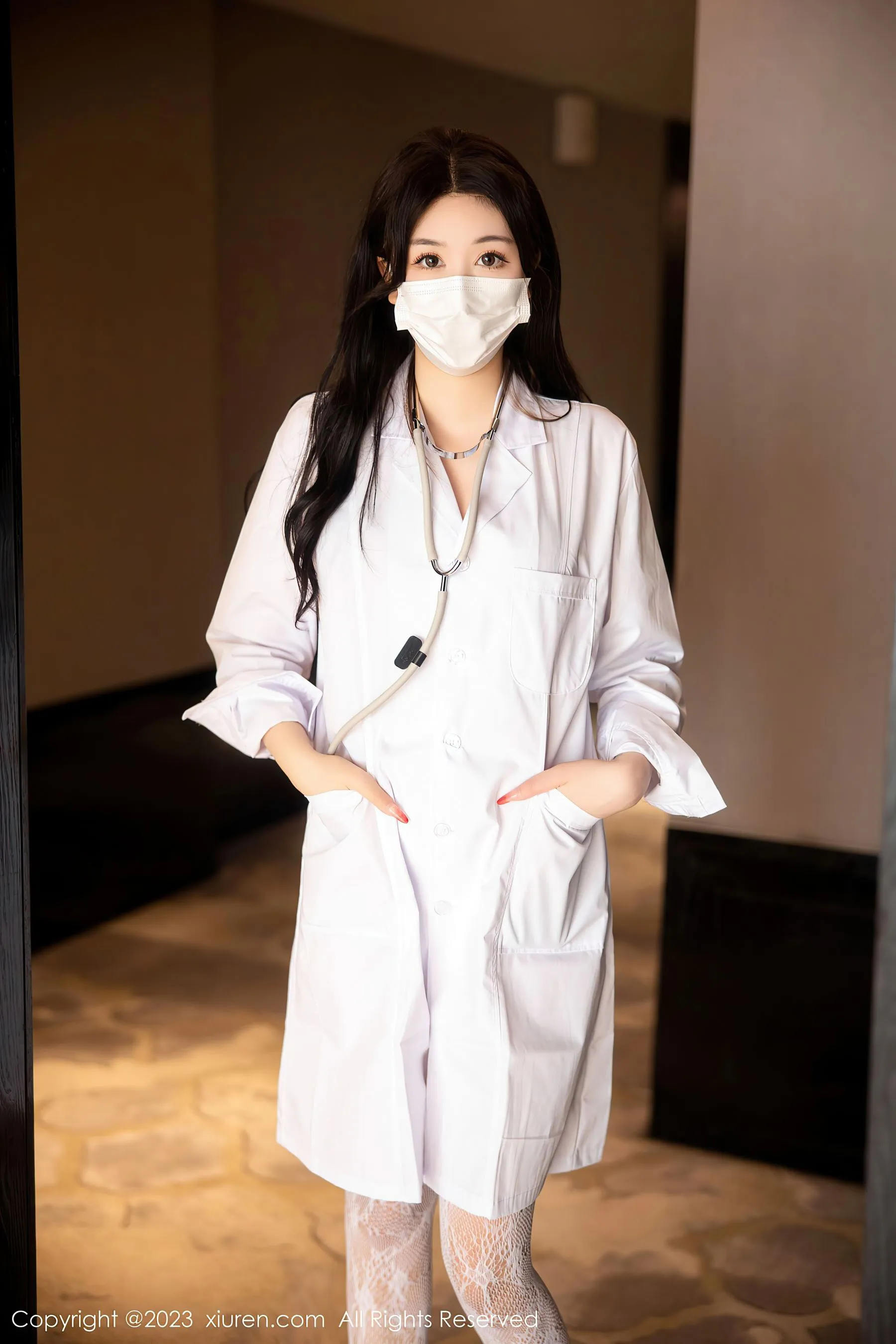  秀人网 No.6130 江真真 护士服美臀第30张