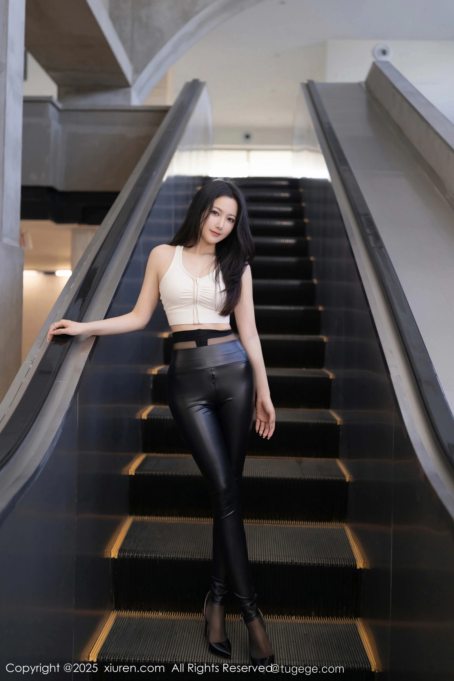  秀人网 鱼子酱Fish Vol.11021 [74P]第4张