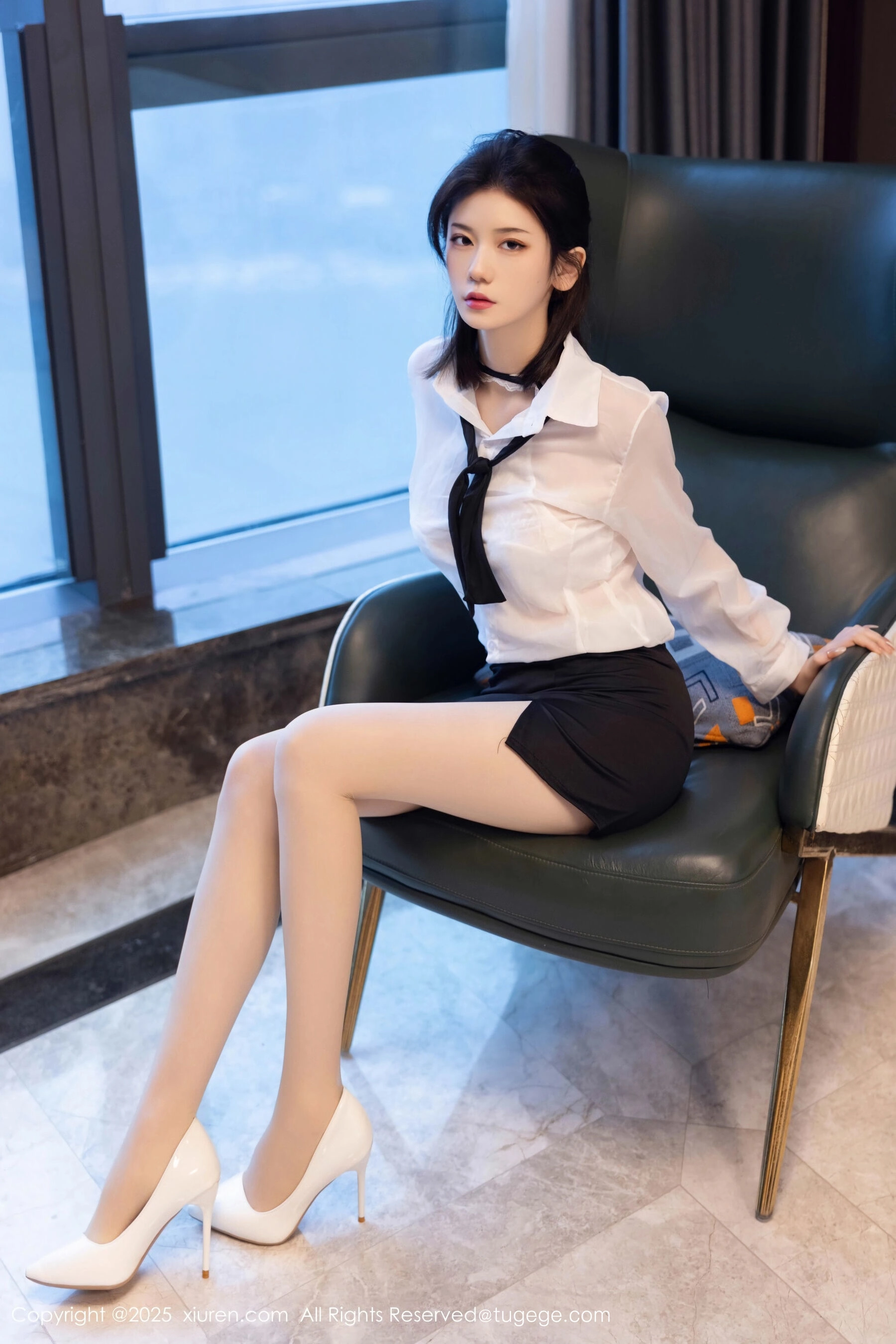  秀人网 凌七七 Vol.11077 [79P]第1张