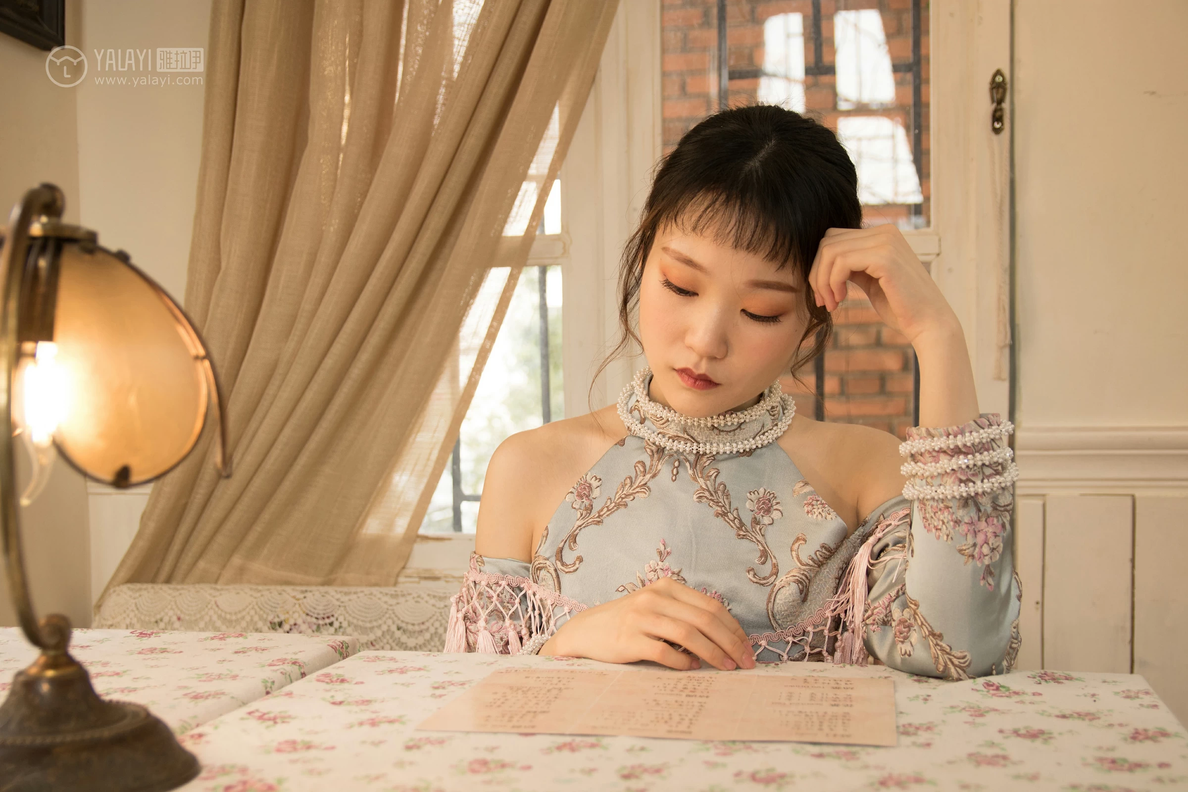 [YALAYI雅拉伊]NO.155 等2 奥莉 吊脖连衣裙 优雅端庄私房写真集第14张