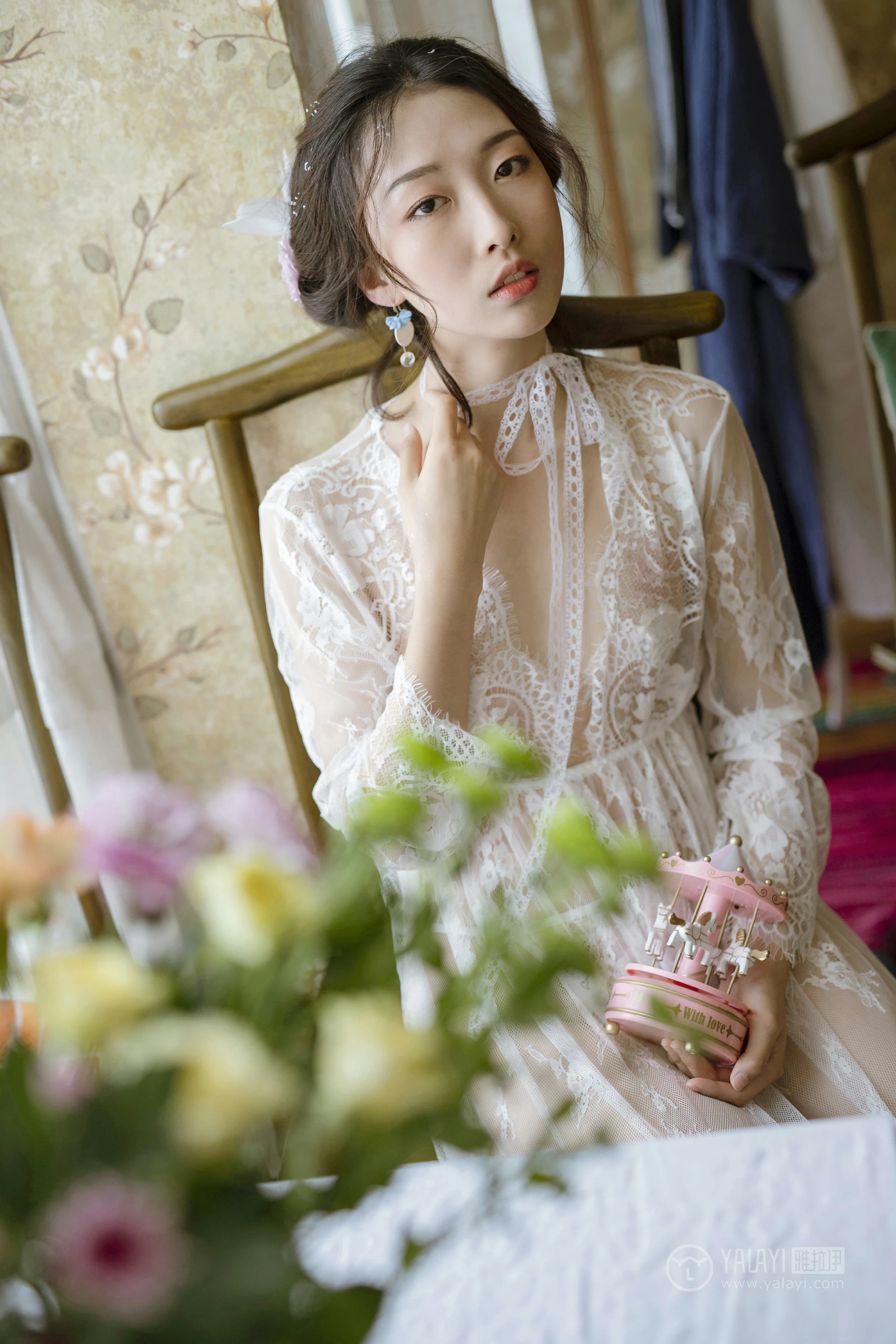 [YALAYI雅拉伊]NO.161 隐隐的柔情 佳佳 白色透视镂空连衣裙性感私房写真集第11张