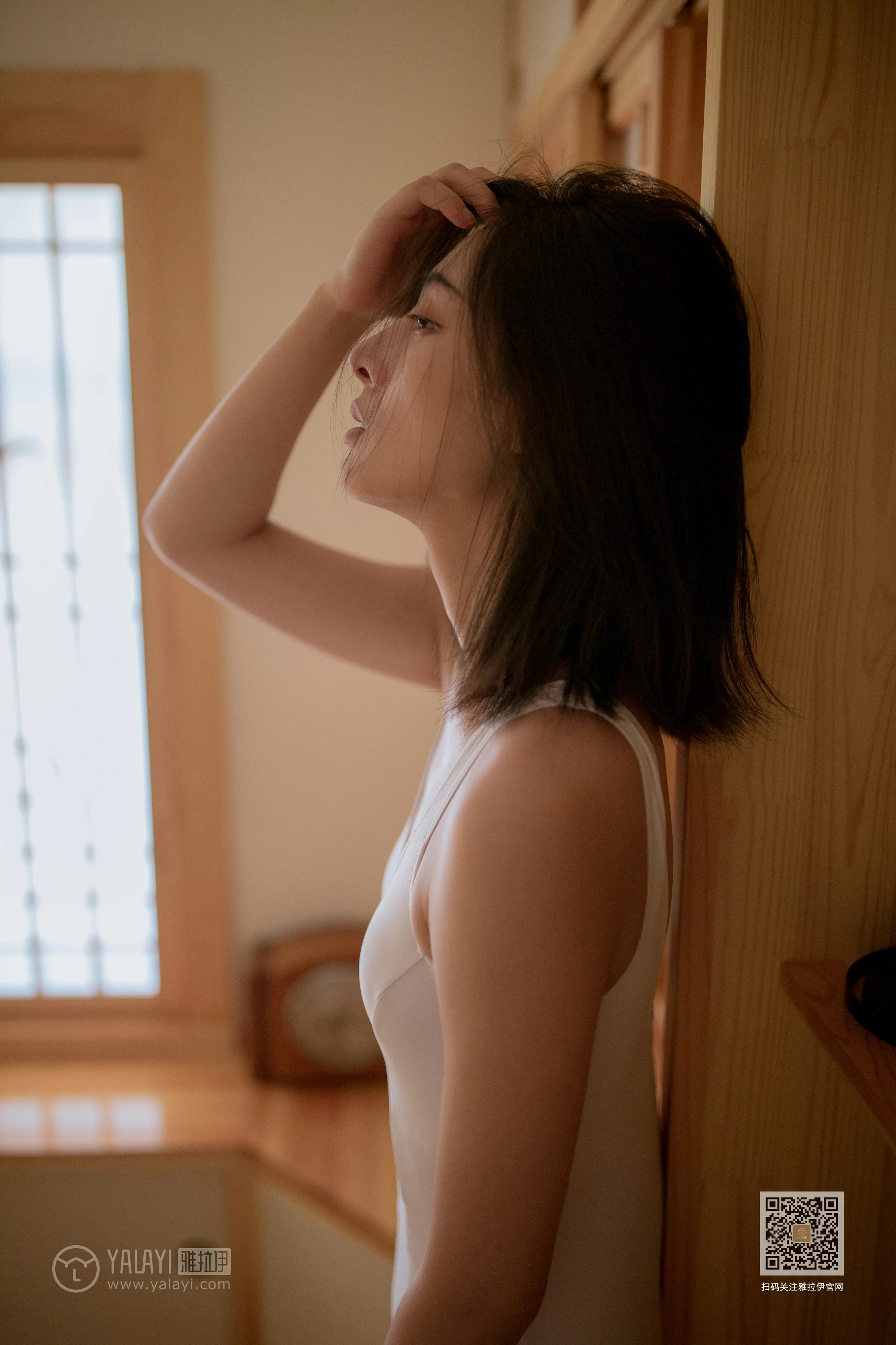 [YALAYI雅拉伊]Vol.411 楚楚 白色连体运动内衣居家性感私房写真集第12张