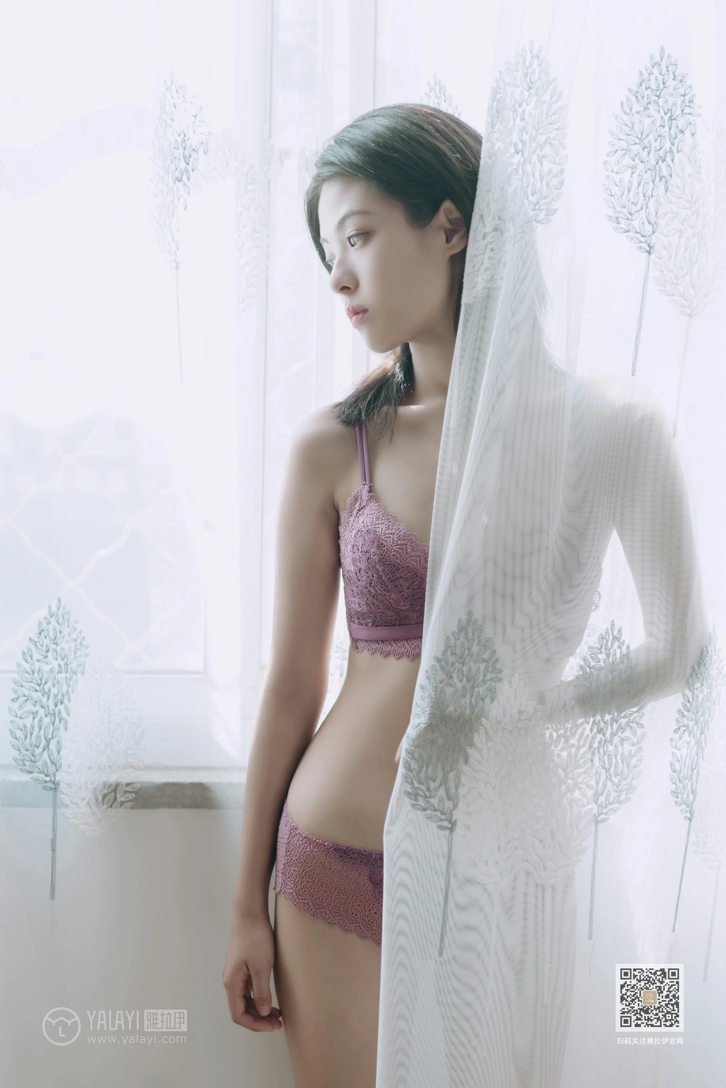 [YALAYI雅拉伊]Vol.426 蜜桃成熟时 含嫣 粉色蕾丝内衣居家性感私房写真集第7张