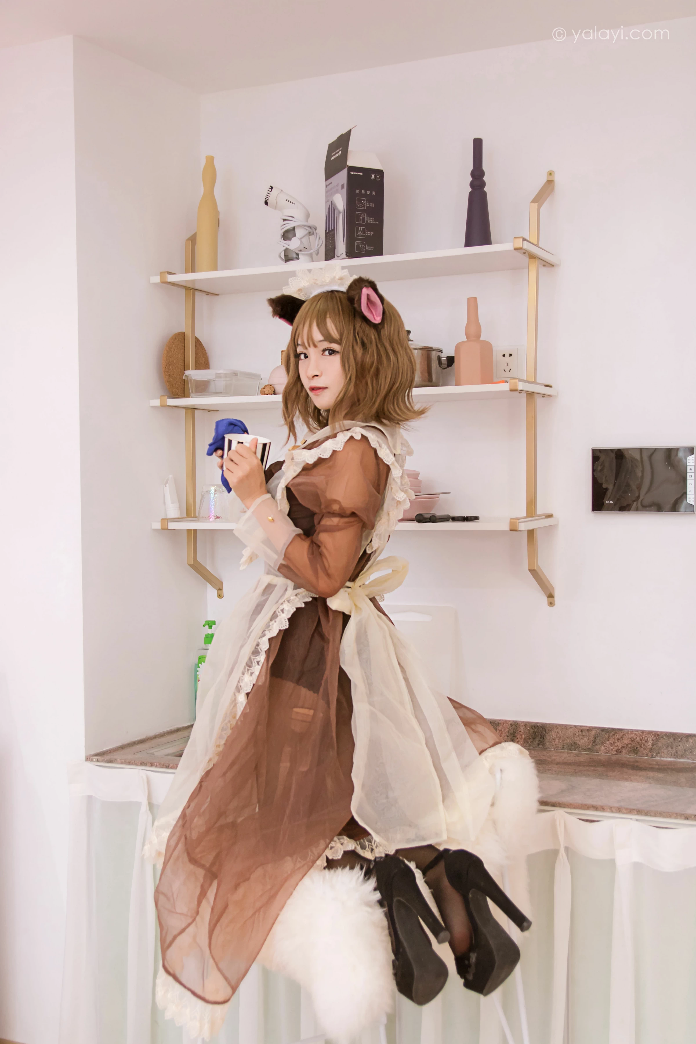 [YALAYI雅拉伊]NO.718 《兽耳厨娘》 艾丽 透视情趣制服裙加黑色内衣性感私房写真集第9张