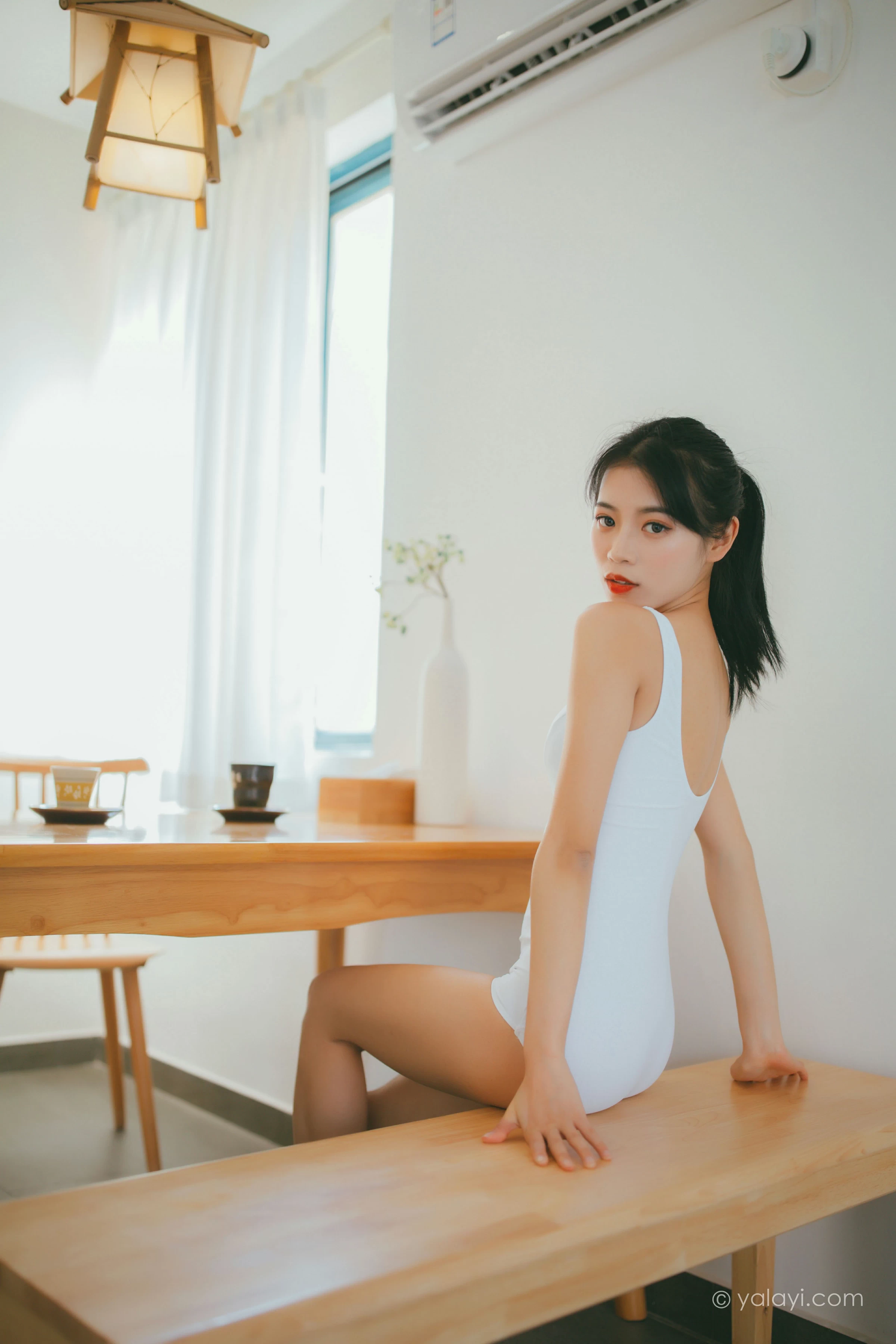 [YALAYI雅拉伊]NO.660 《消暑少女》 丽雅 白色连体体操服性感私房写真集第7张