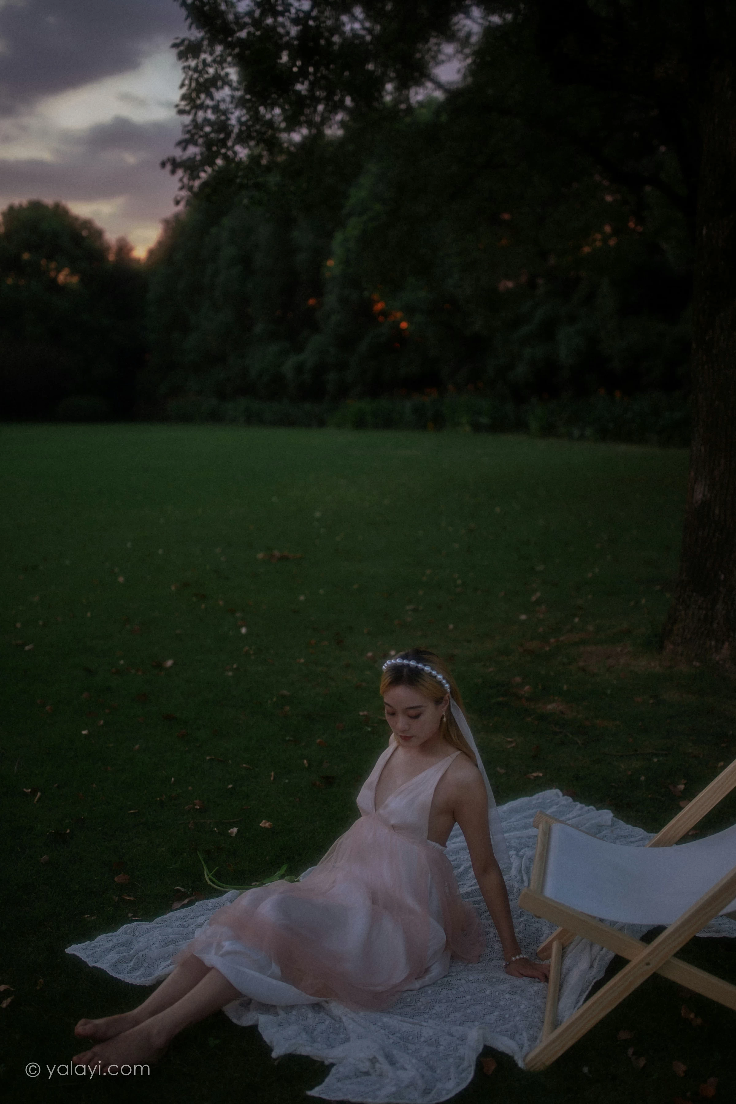 [YALAYI雅拉伊]NO.695 《救赎》 米粒米粒 粉色吊带连衣裙写真第5张