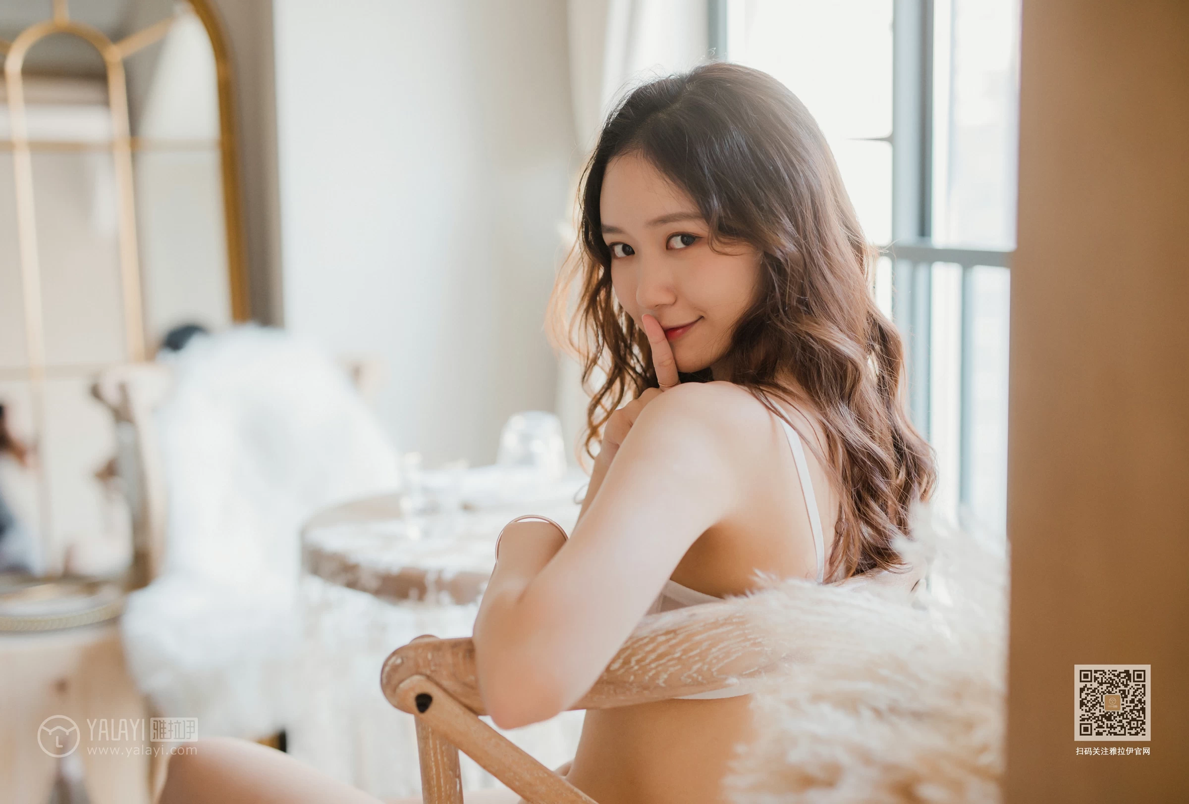 [YALAYI雅拉伊]Vol.467 专属下午茶 晓琳 白色蕾丝内衣性感私房写真集第8张