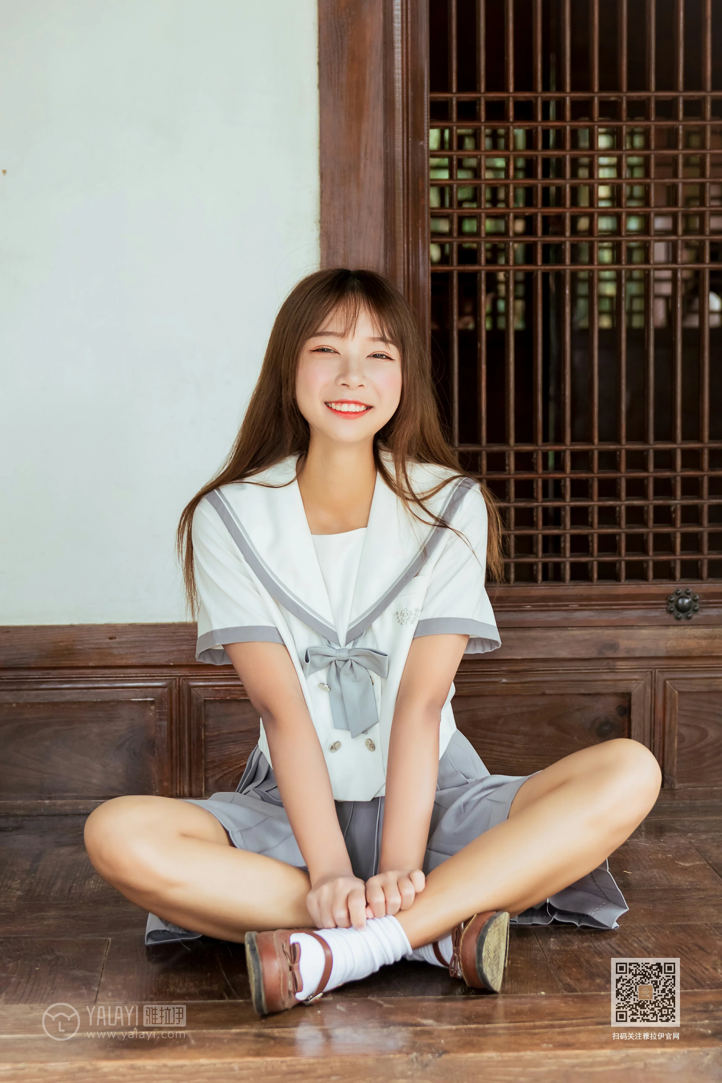 [YALAYI雅拉伊]Vol.471 越秀百褶裙少女 阿禾 日本高中女生制服加短裙性感私房写真集第15张