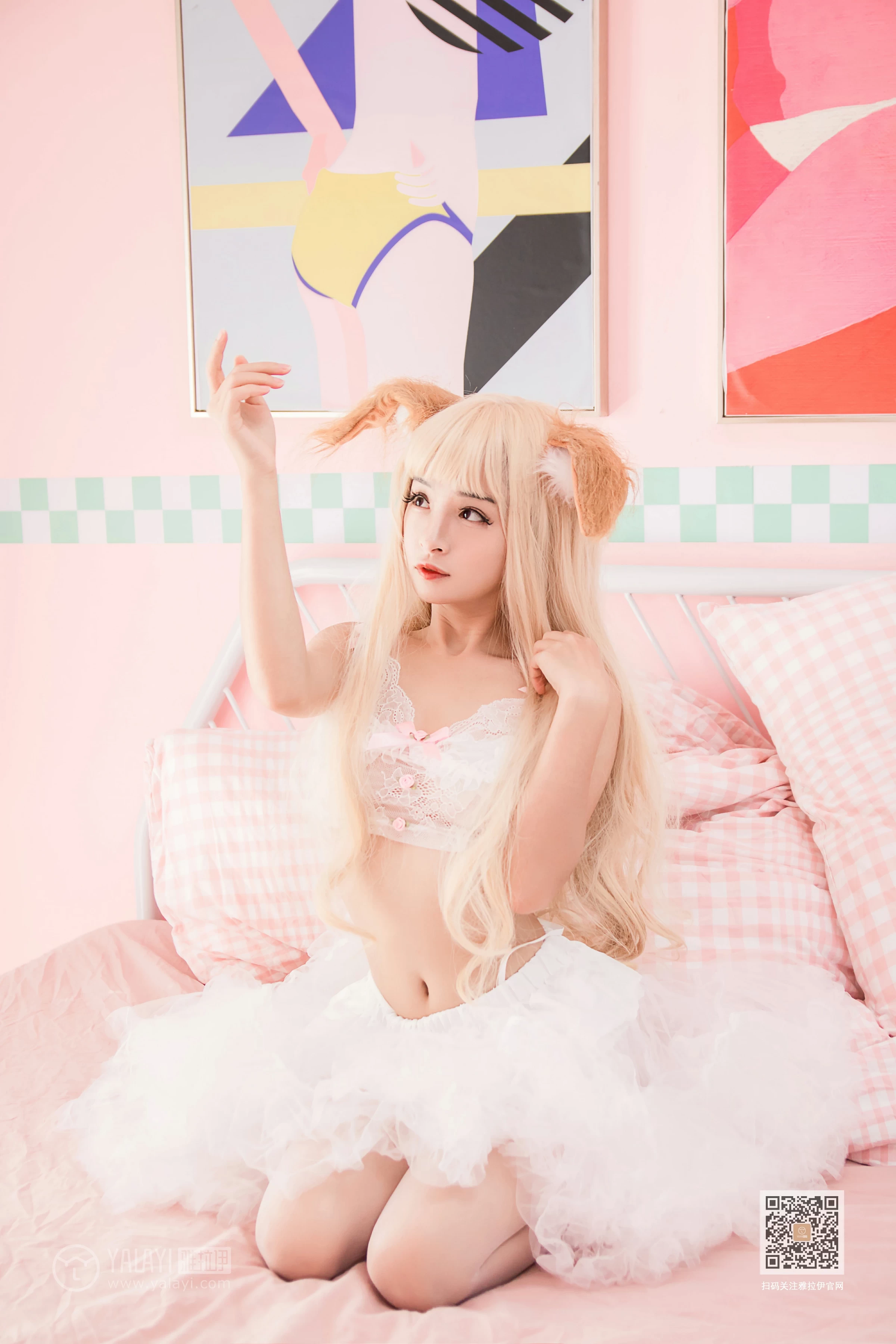 [YALAYI雅拉伊]Vol.562 二代妖精 艾丽 粉色透视情趣内衣加粉色丝袜美腿性感私房写真集第6张