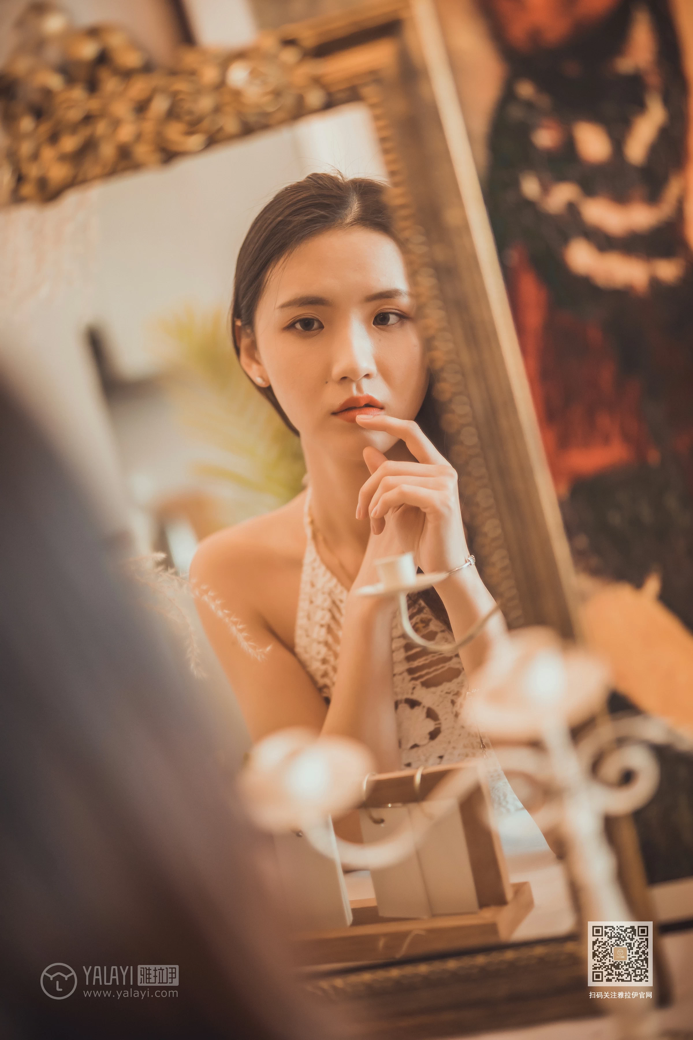 [YALAYI雅拉伊]NO.614 《我们约会吧》 尹梦 白色镂空内衣加灰色短裙性感私房写真集第4张