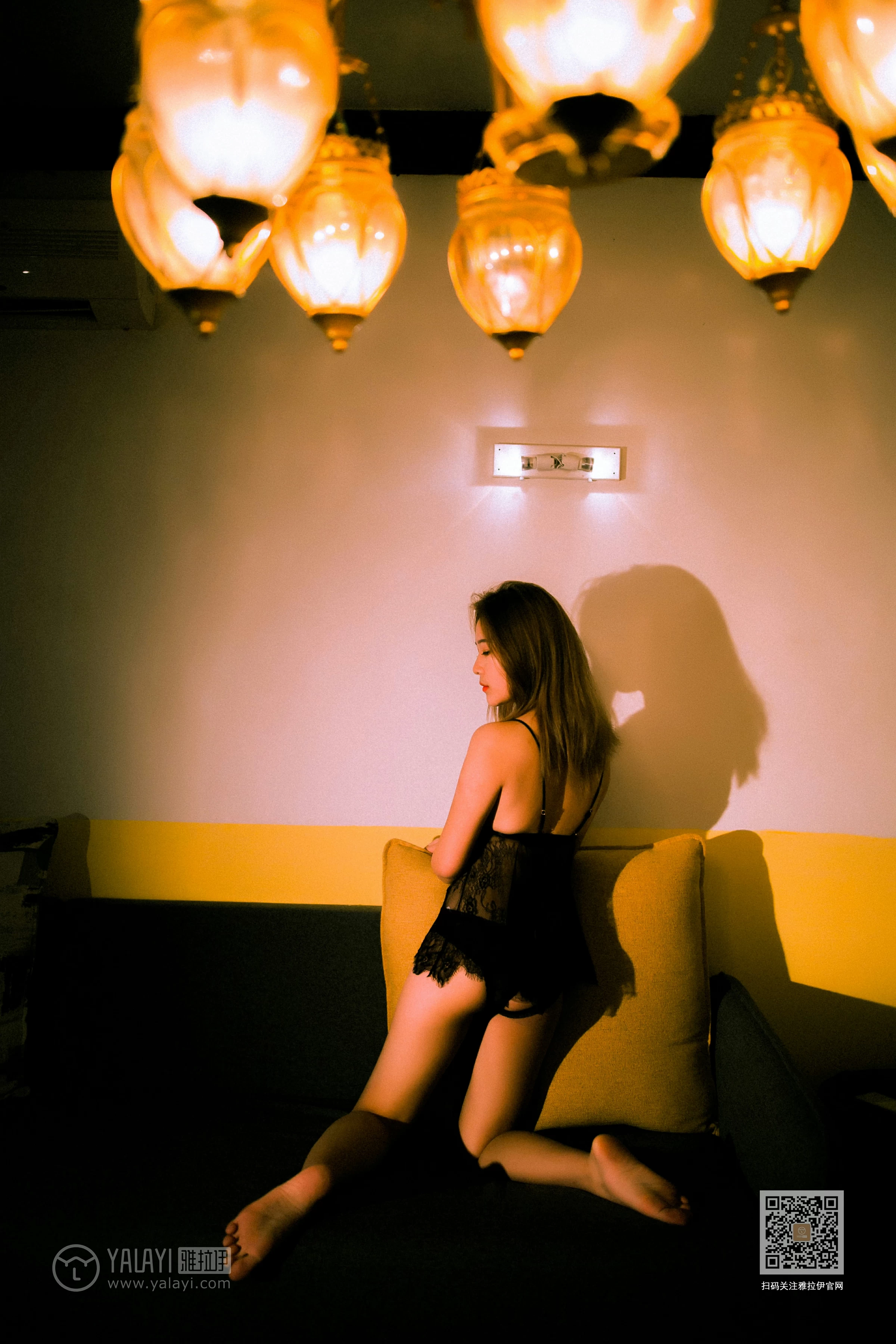 [YALAYI雅拉伊]NO.640 《夜未央》 岳璐璐 黑色透视蕾丝情趣内衣性感私房写真集第13张