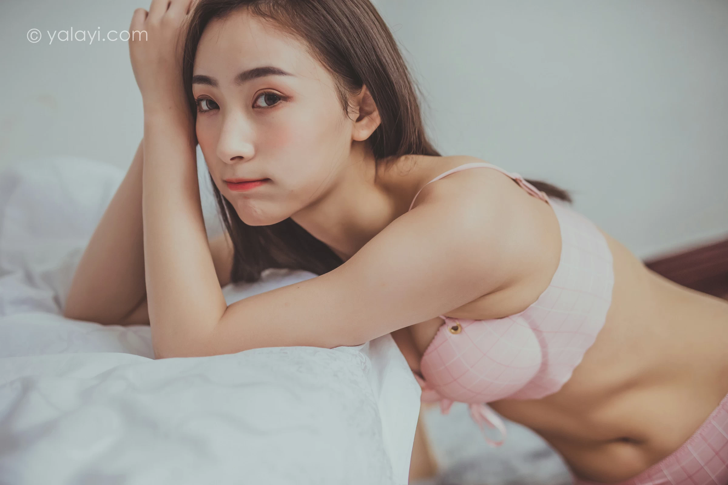 [YALAYI雅拉伊]NO.664 《相濡以沫》 海棠 粉色内衣性感私房写真集第8张